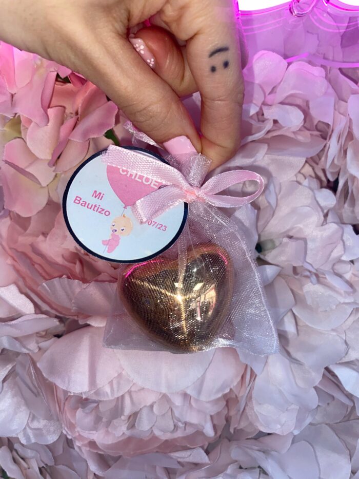 sacacorchos magnetico 1 comunion nino para botellas personalizado en caja kraft detalles comuniones originales 1 1 BALSAMO LABIAL EN FORMA DE CORAZÓN METALIZADO